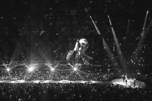 U2 © Samy Mosher